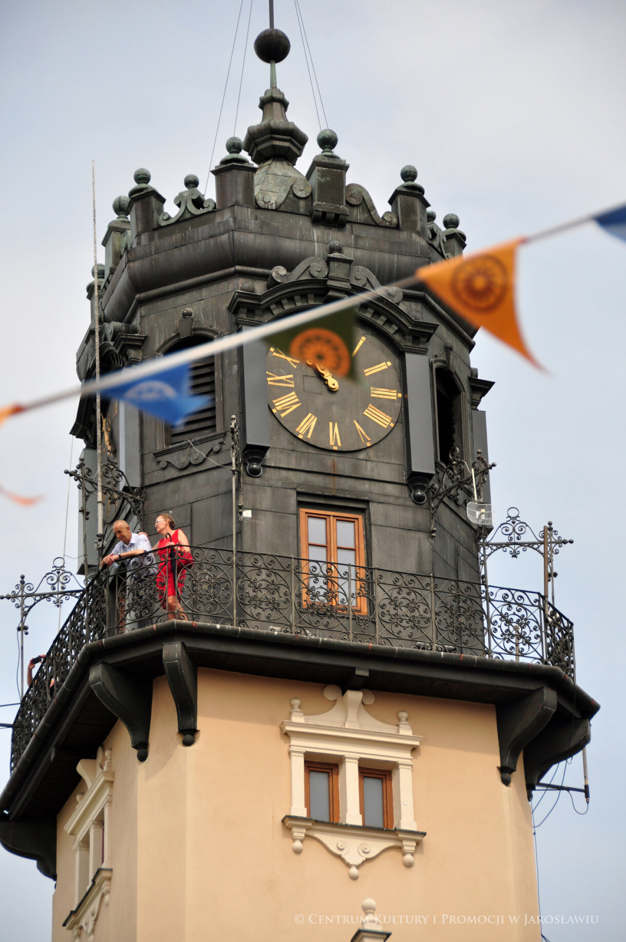 Ludzie na wieży ratusza