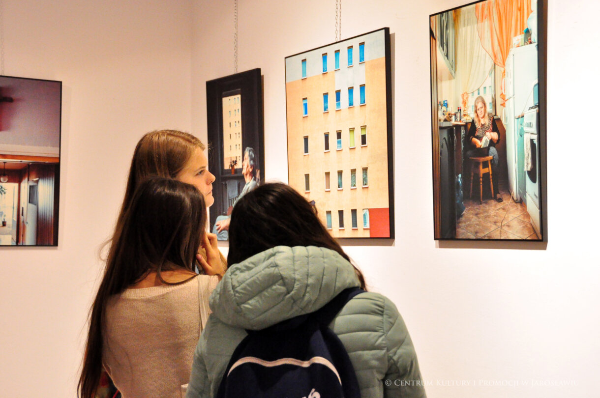 uczestnicy wernisażu, ekspozycja