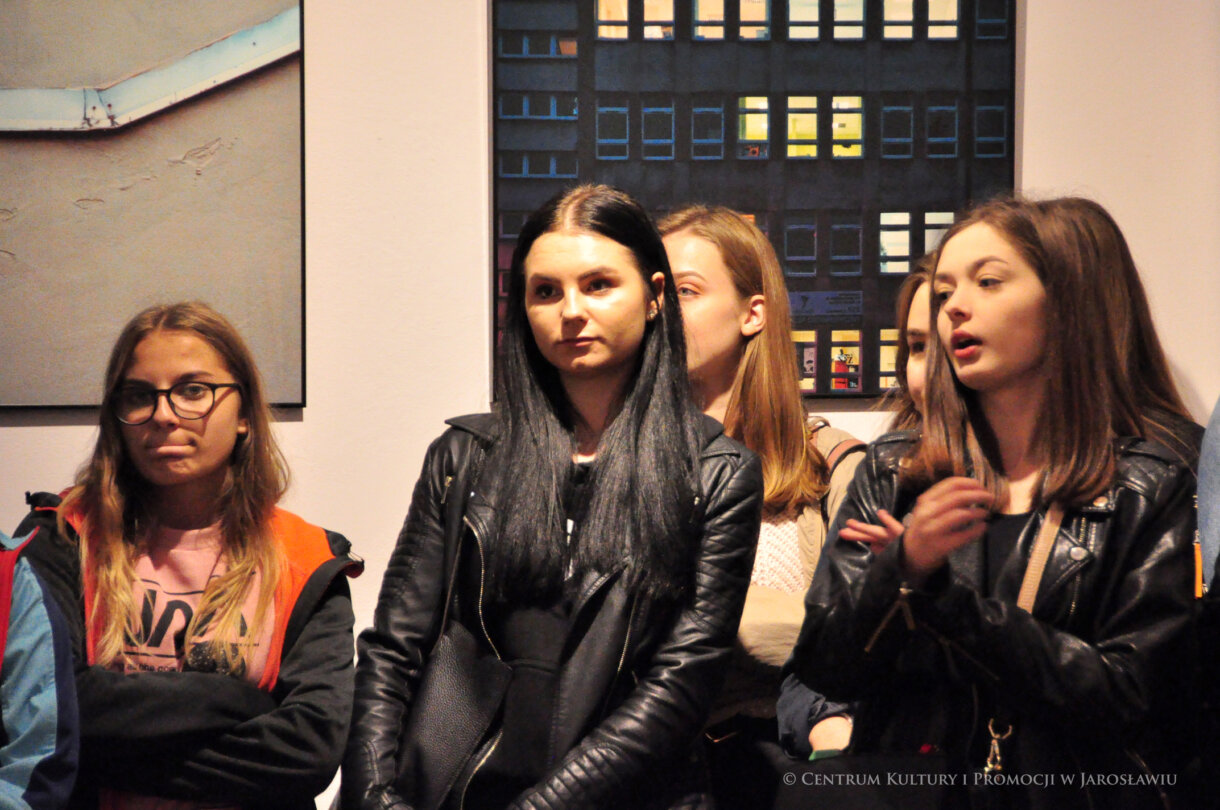 uczestnicy wernisażu, ekspozycja