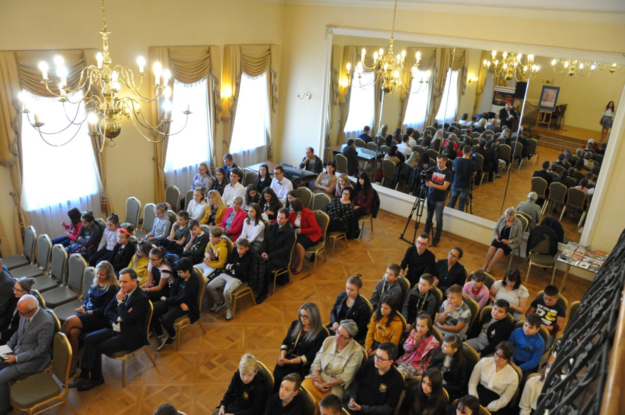 uczestnicy konkursu, publiczność