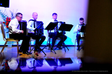 Tango? S’il vous plait akordeoniści podczas koncertu