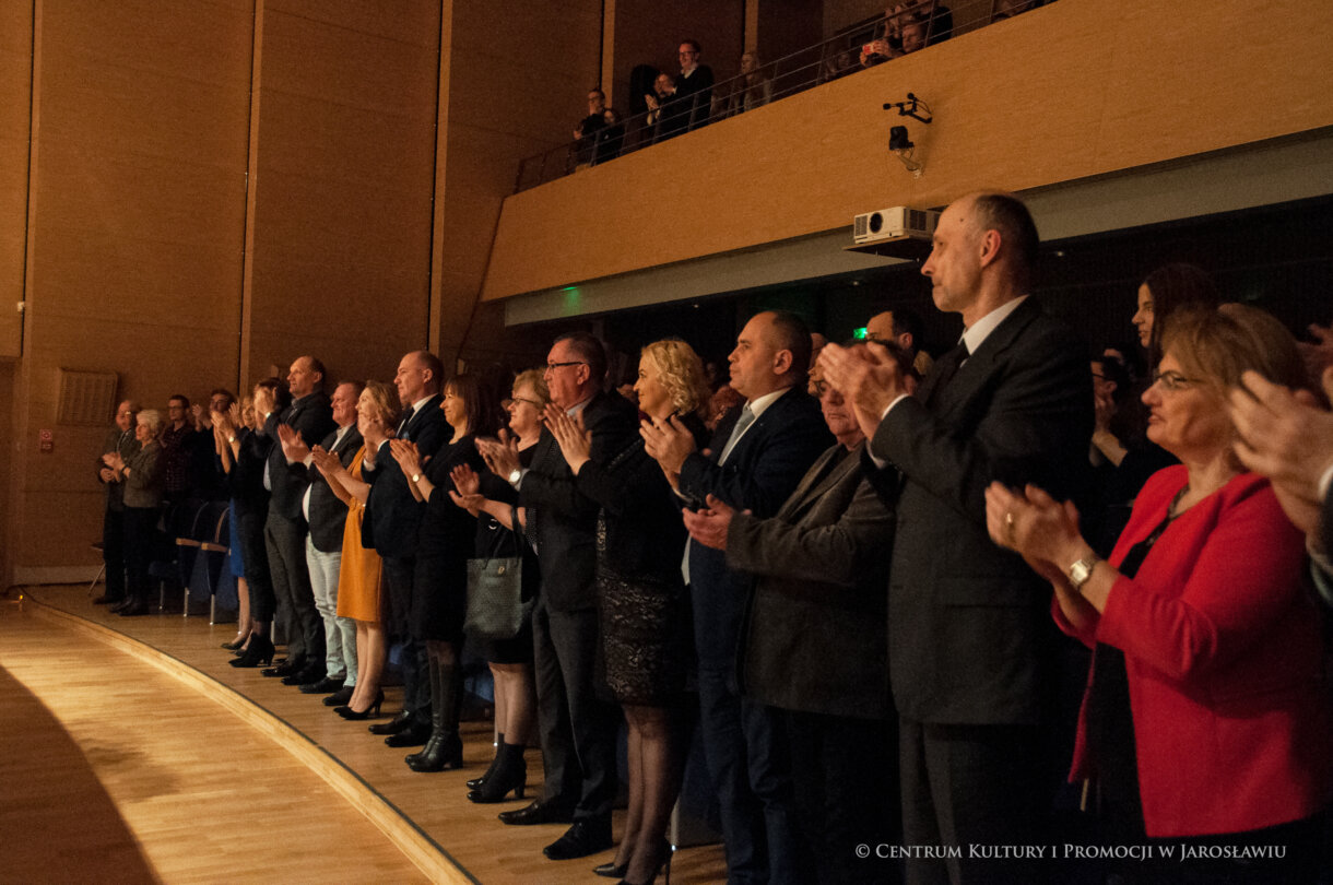 Aplauz na stojąco podczas koncertu kończącego Dni Muzyki Fortepianowej