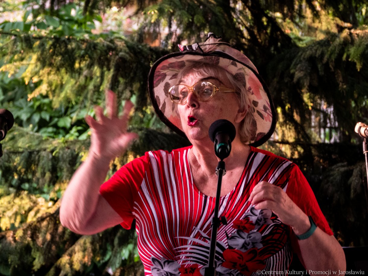 Zespół Piosenki Estradowej „Sway” podczas występu