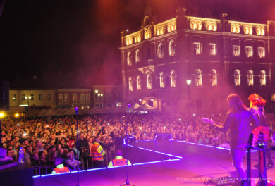 Dni Jarosławia Publiczność, i artyści widok ze sceny