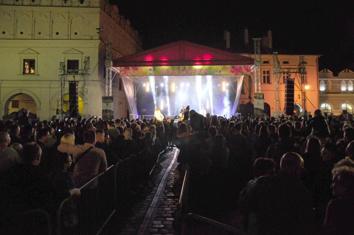 Widok na publiczność i scenę