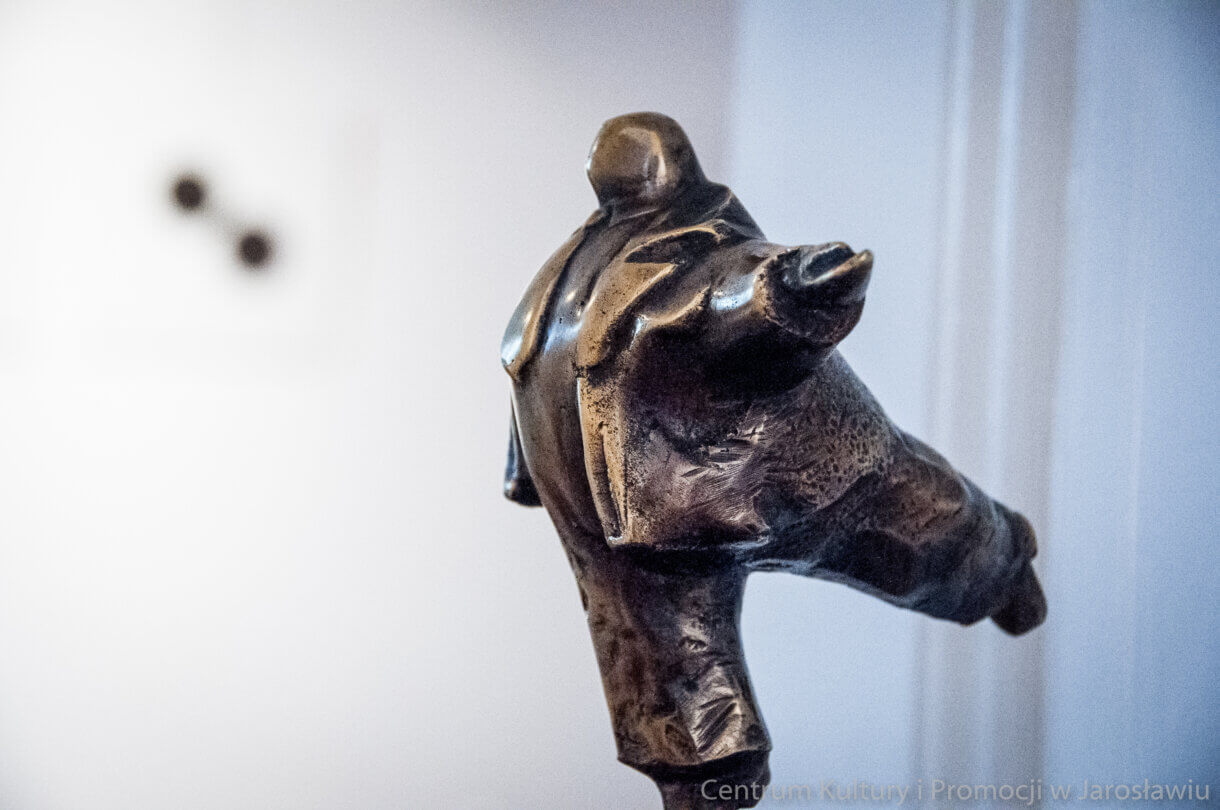 rzeźba, otyłego mężczyzny