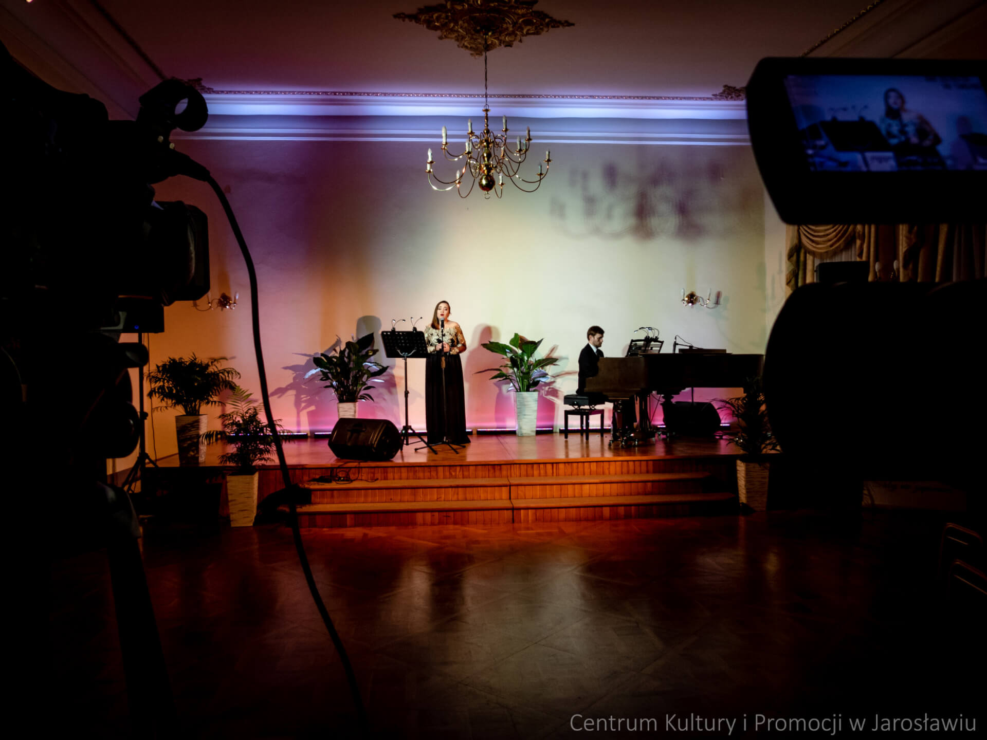 wokalistka Dagmara MOskwa oraz pianista Daniel Mazurkiewicz podczas koncertu