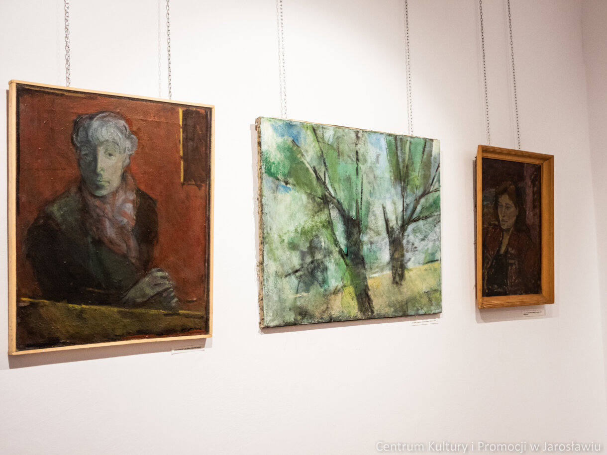 malarstwo Ireny oryl, obrazy zawieszone w Sali nr 1