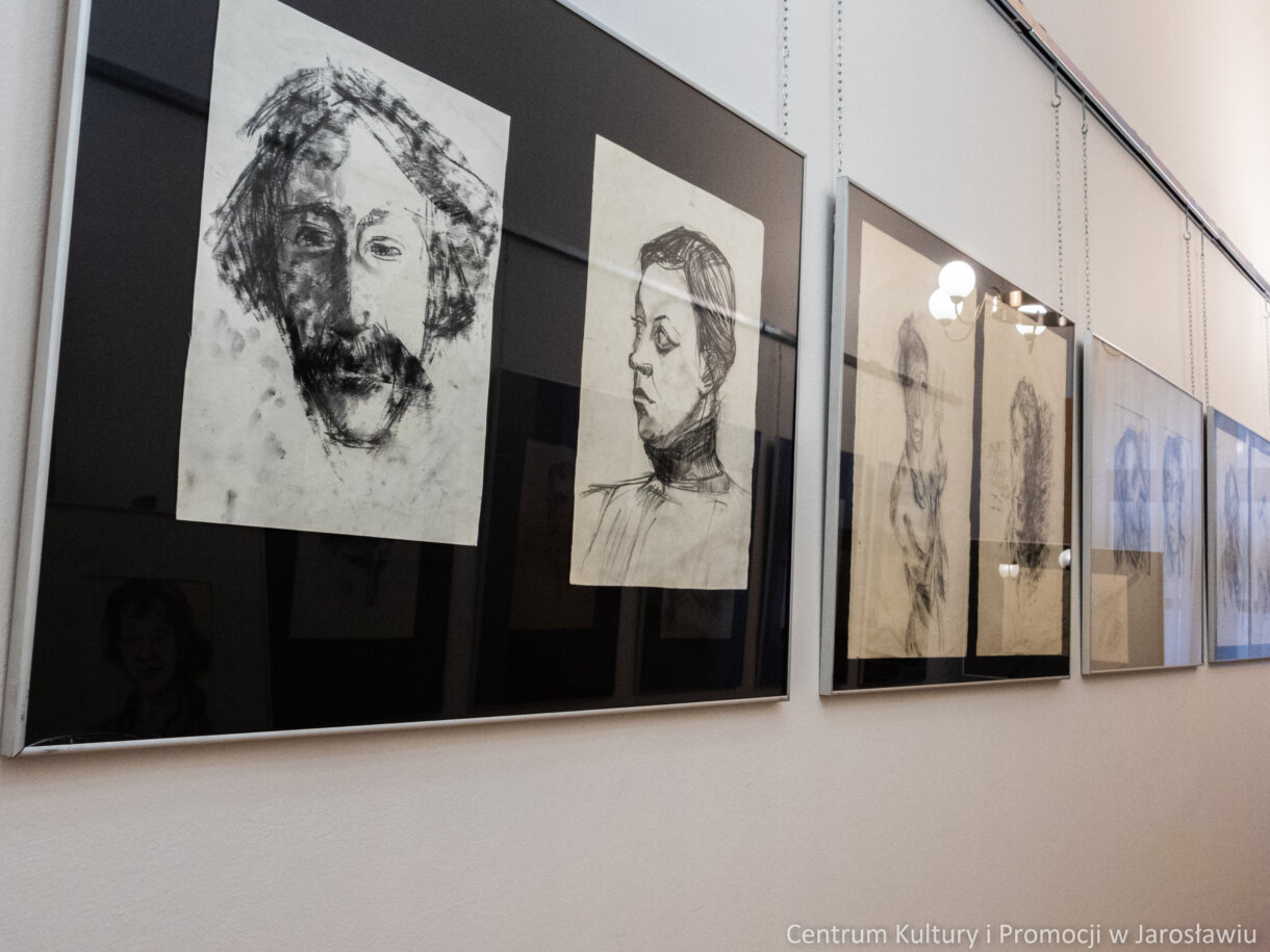 Rysunek Ireny Oryl, prezentowane w Galerii Debiutów