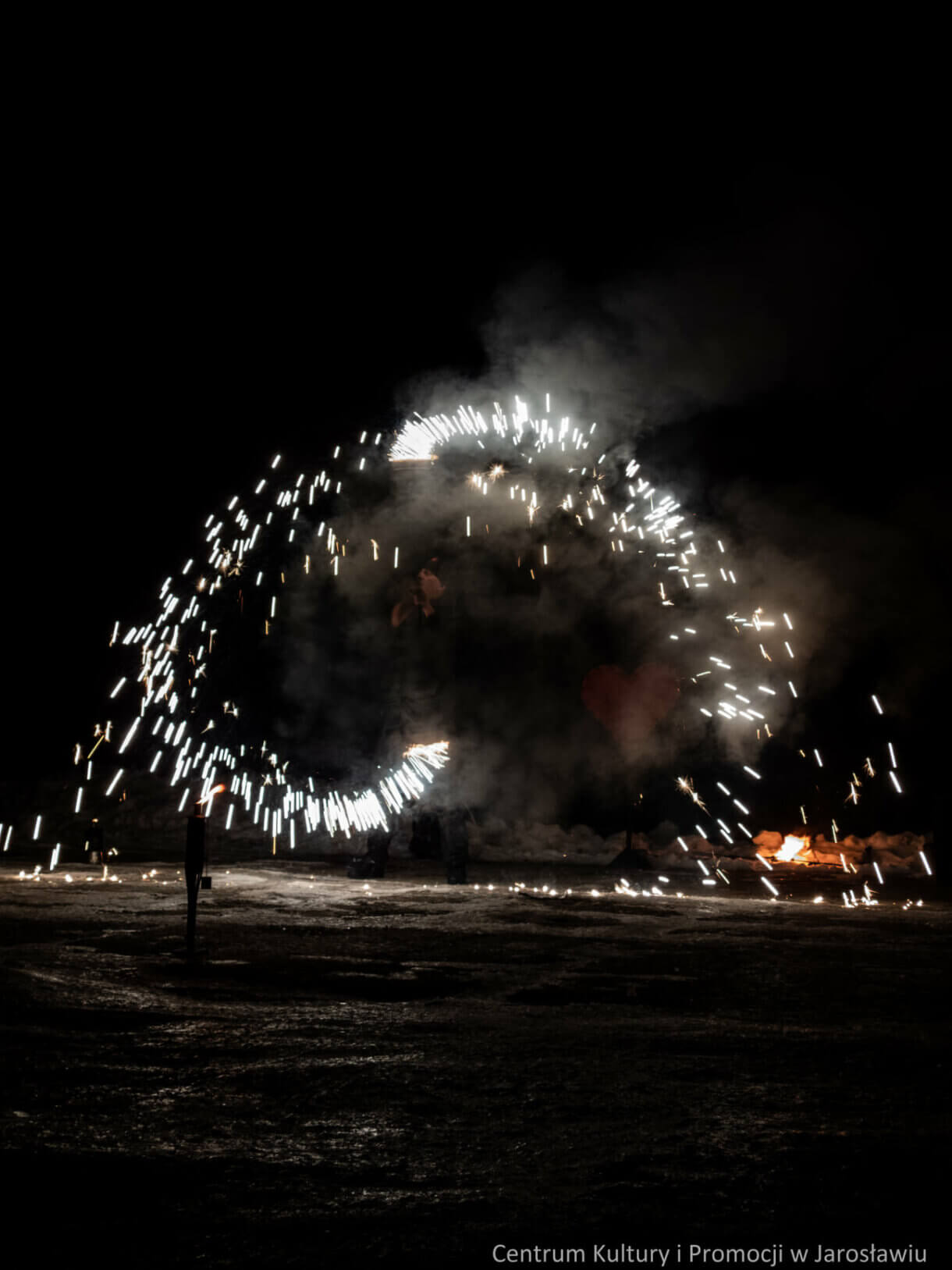 Pokaz ognia w wykonaniu Rycerza Rainera