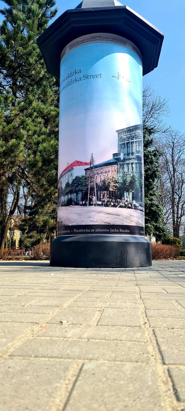 baner z powiększoną widokówką dawnego Jarosławia