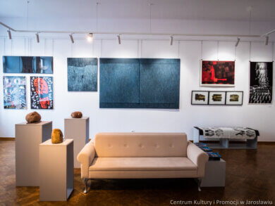 Galeria Główna u Attavantich – Art & Science „Sztuka Powstania Życia/Art of Origin of Life” Sala wystawowa - ekspozycja wystawy Art&Science