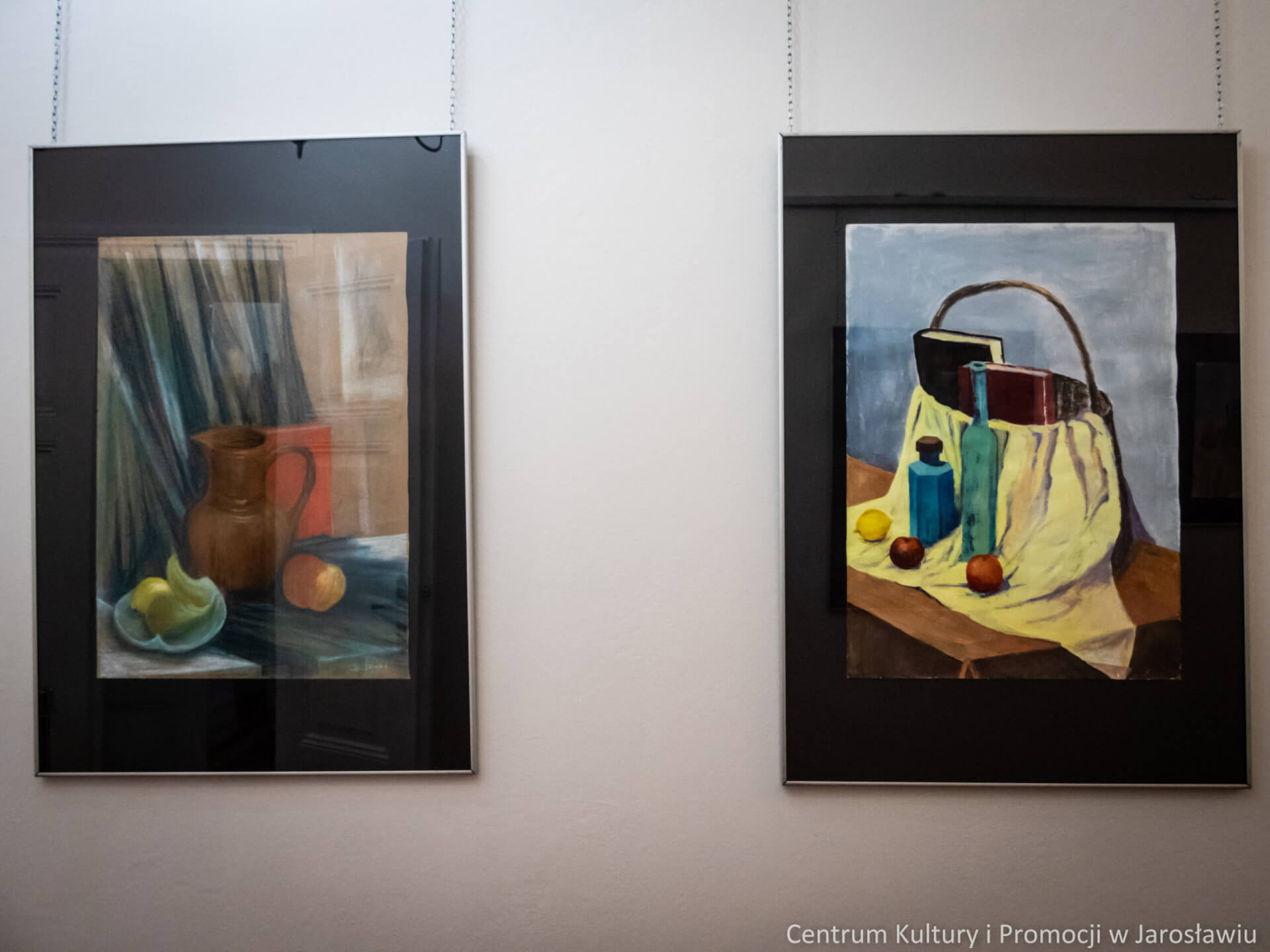 obrazy na ścianie galerii - malarstwo martwa natura