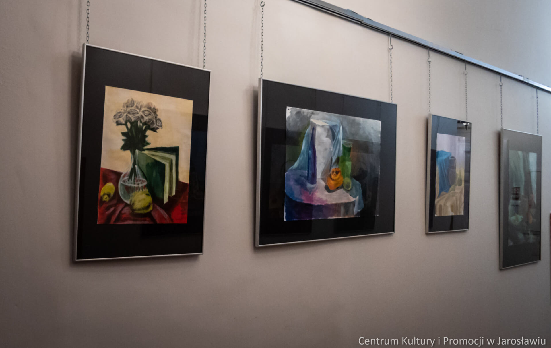 obrazy na ścianie galerii - malarstwo martwa natura