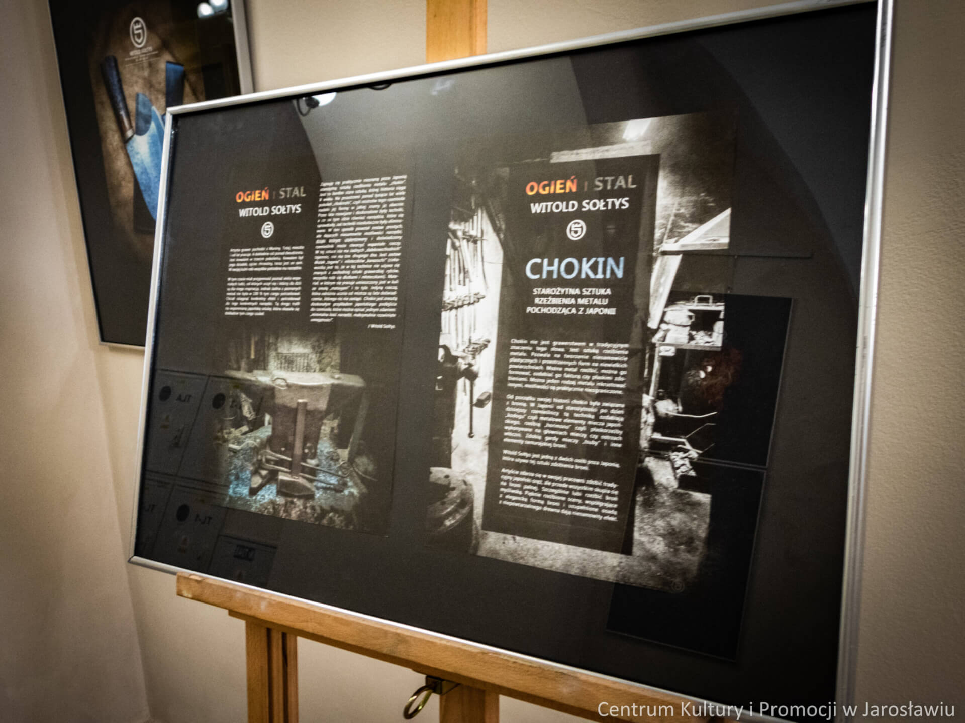 opis fachu kowalskiego w formie fotografii