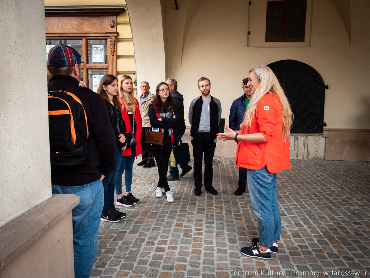 zwiedzanie miasta z przewodnikiem