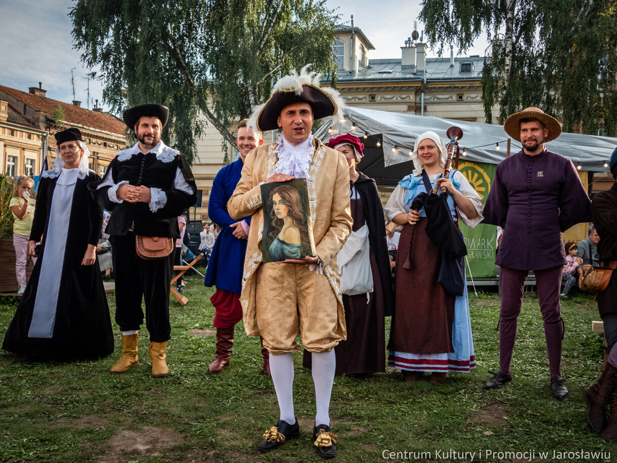 inscenizacja hiistoryczna