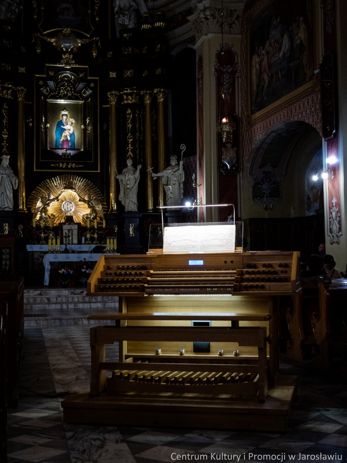 organy w kolegiacie Bożego Ciała w Jarosławiuy