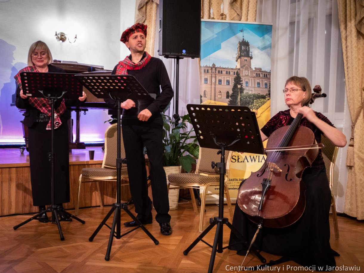 chór Jarosław podczas koncertu