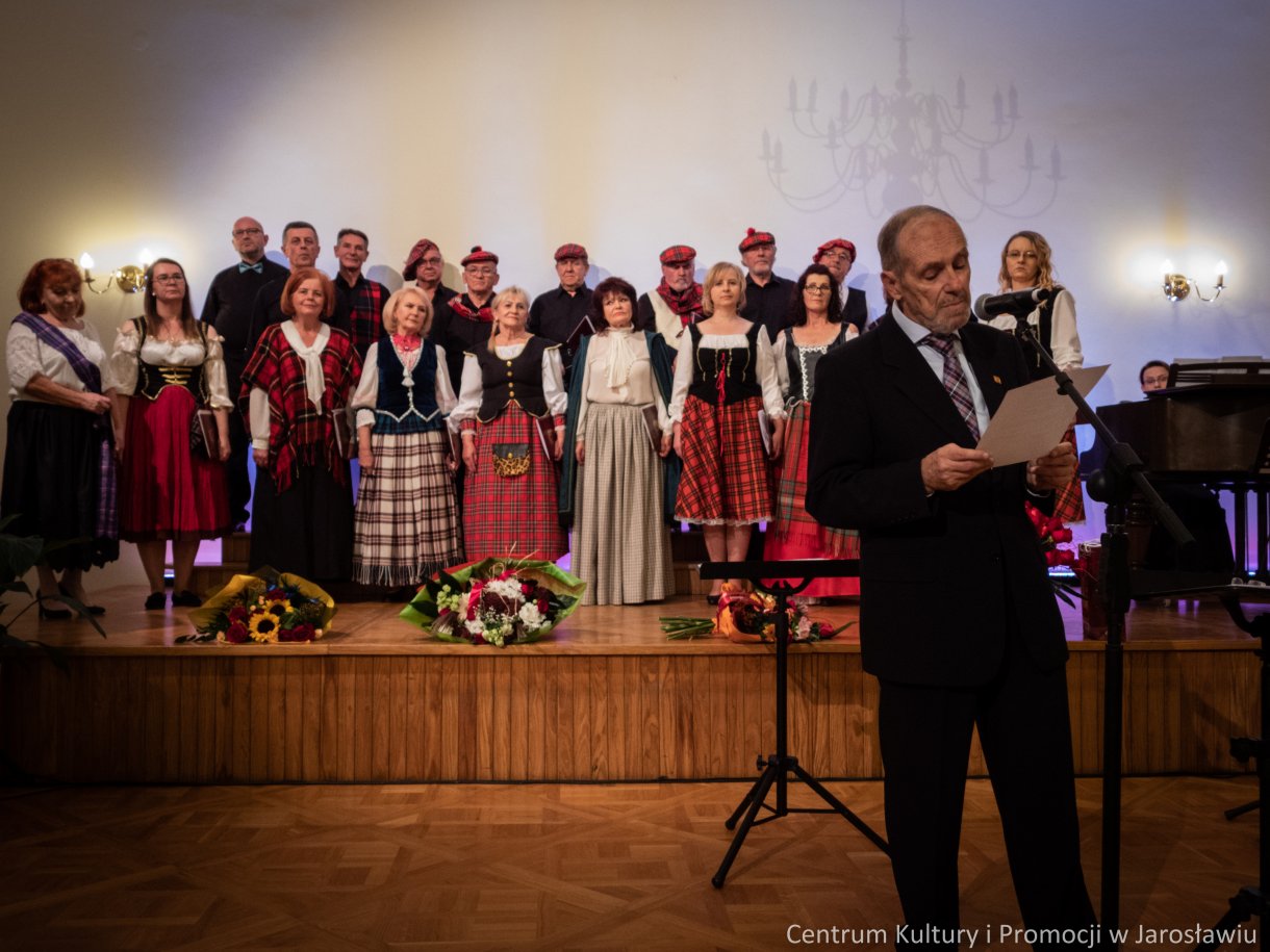 chór Jarosław podczas koncertu