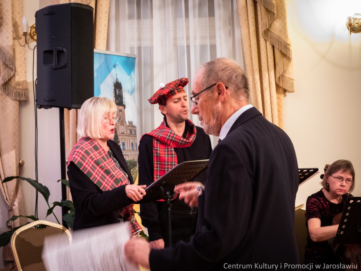 chór Jarosław podczas koncertu