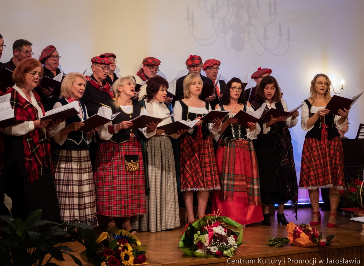 chór Jarosław podczas koncertu