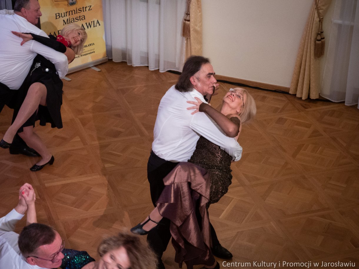 tancerze Zespołu tańca Towarzyskiego Balans