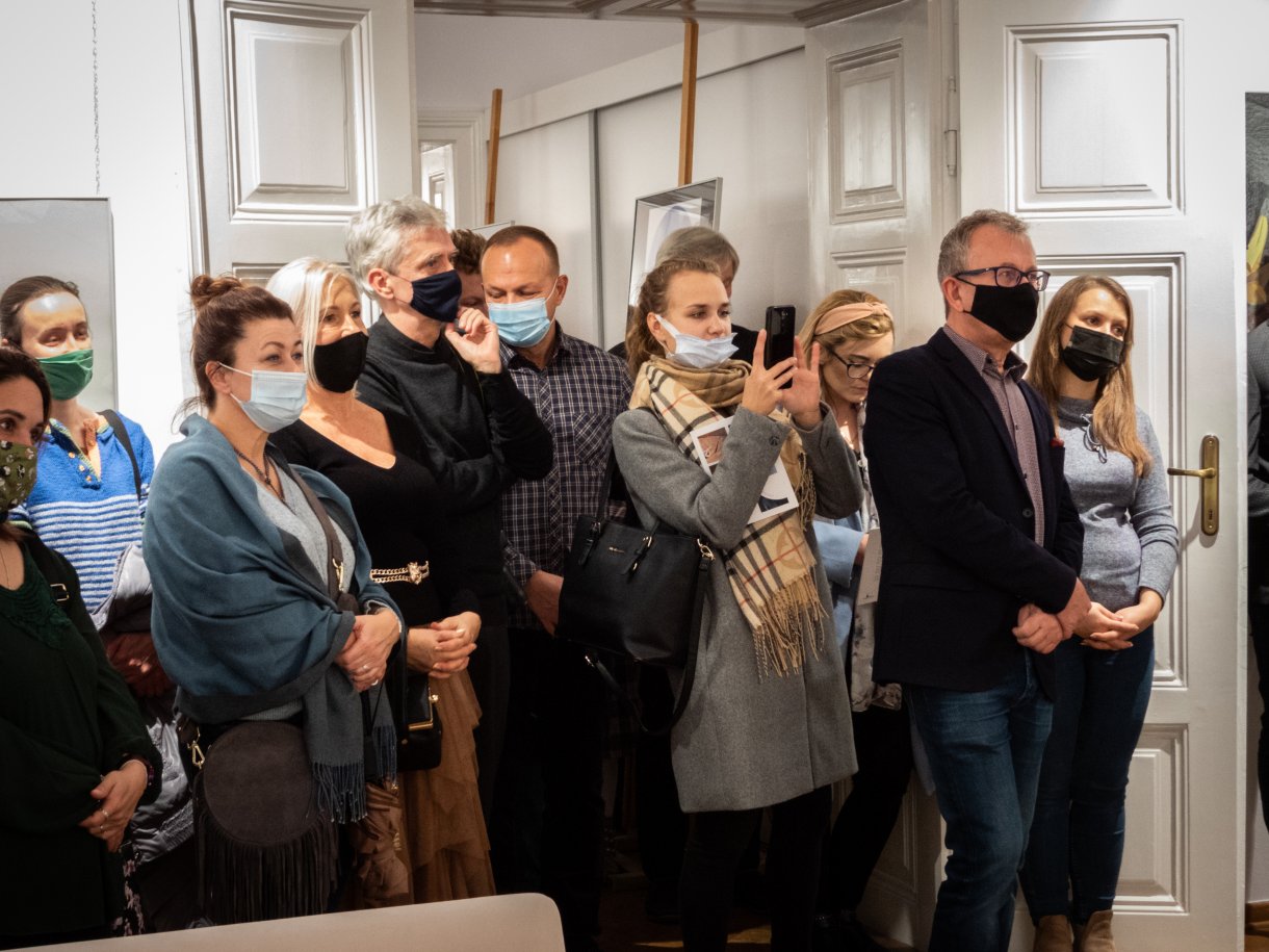 uczestnicy wernisażu