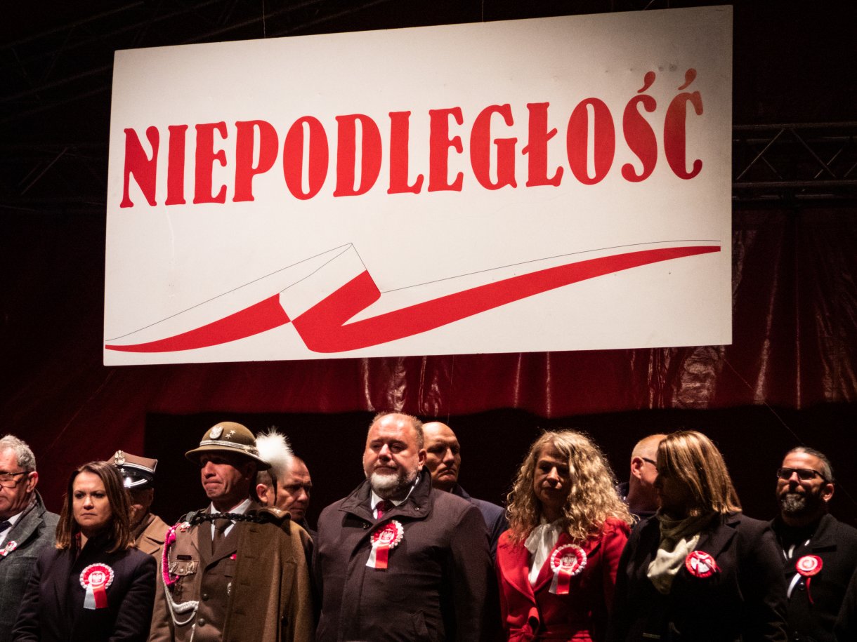 uczestnicy obchodów święta niepodległości