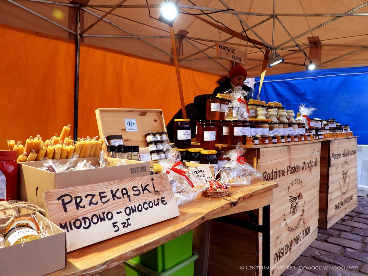Stoisko z miodami