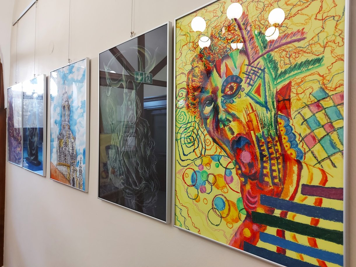 „Eksperymenty ”  Julia Wojtowicz. Techniki różne.