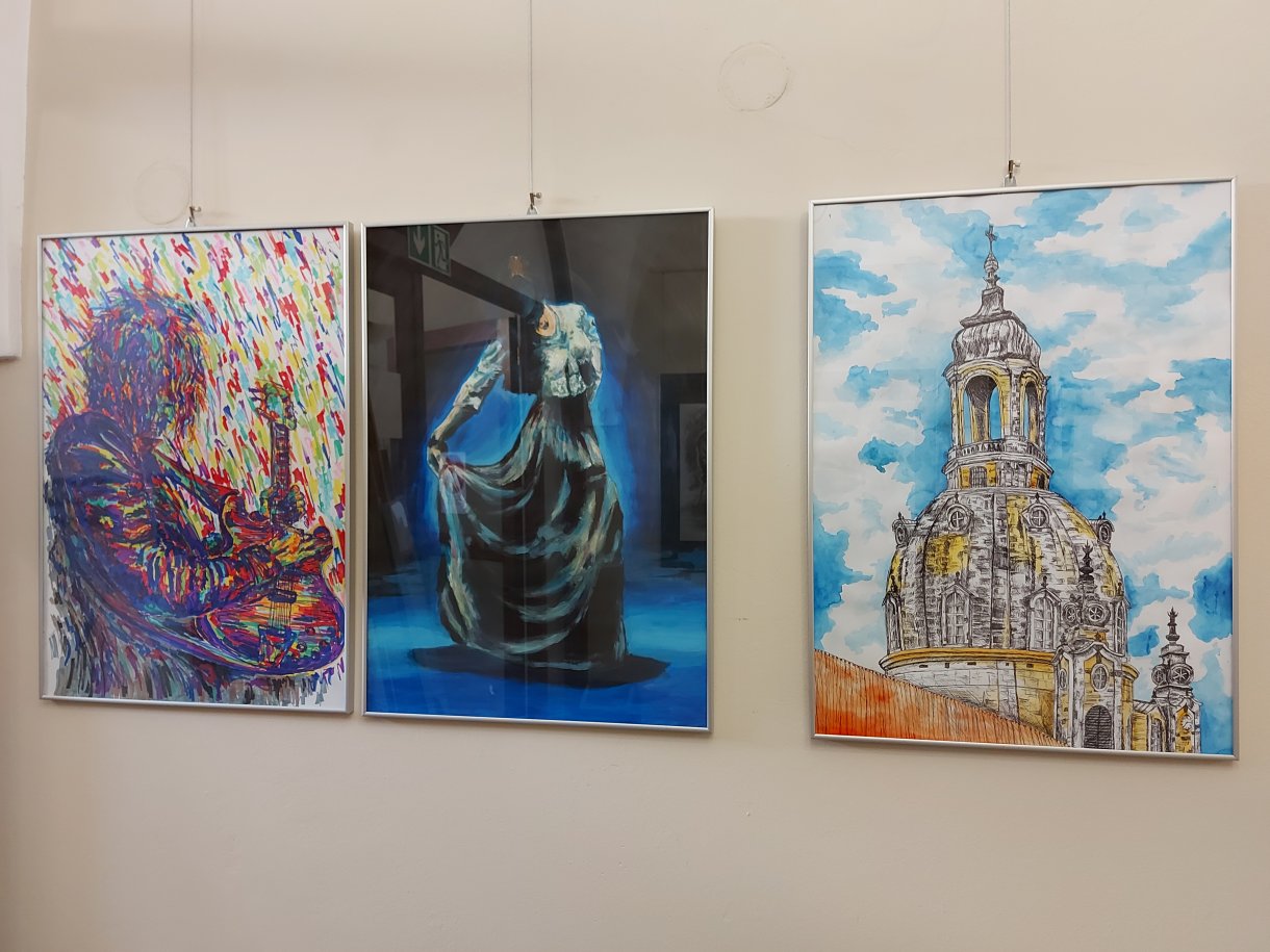 „Eksperymenty ”  Julia Wojtowicz. Techniki różne.