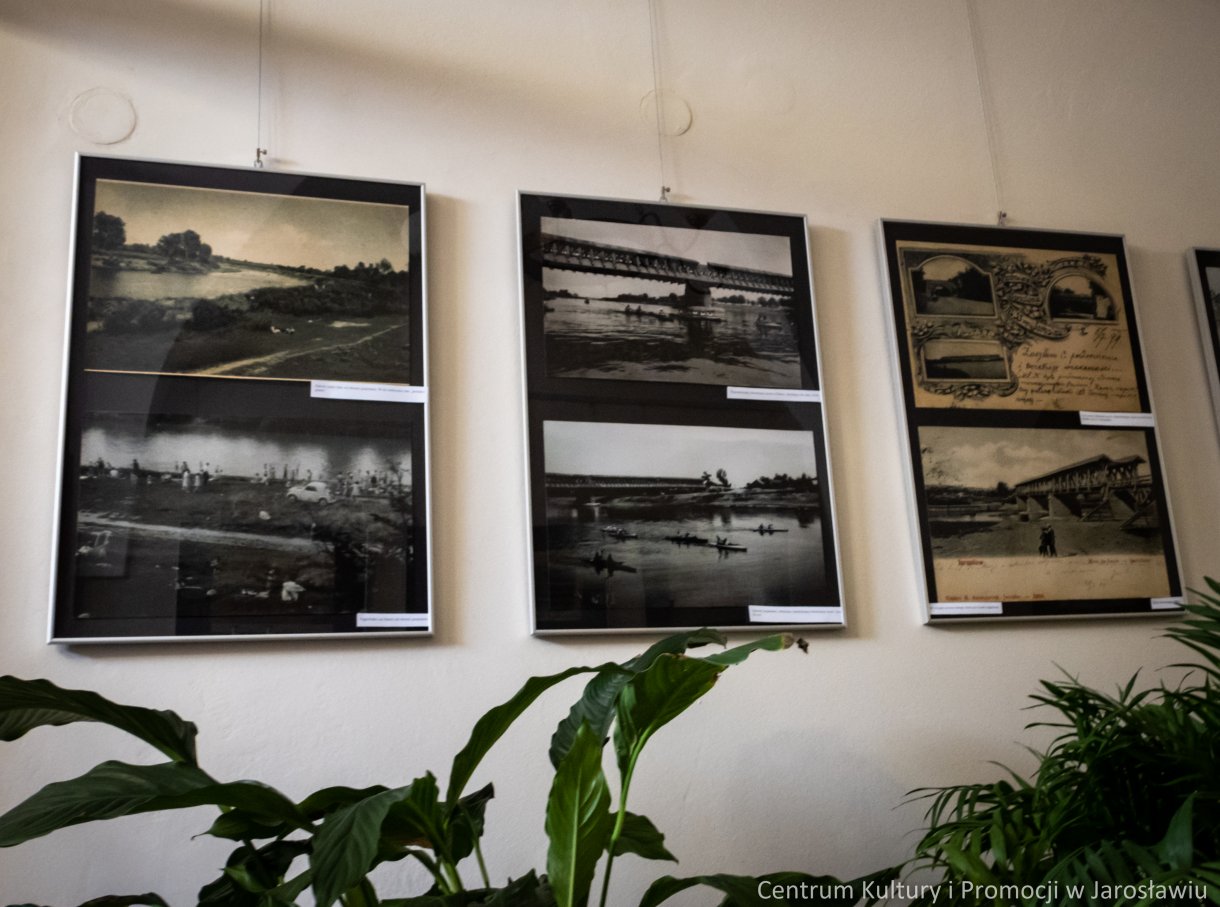 Galeria w Holu u Attavantich marzec 2022 Rzeka San fotografie ze zbiorów Jerzego Czechowicza