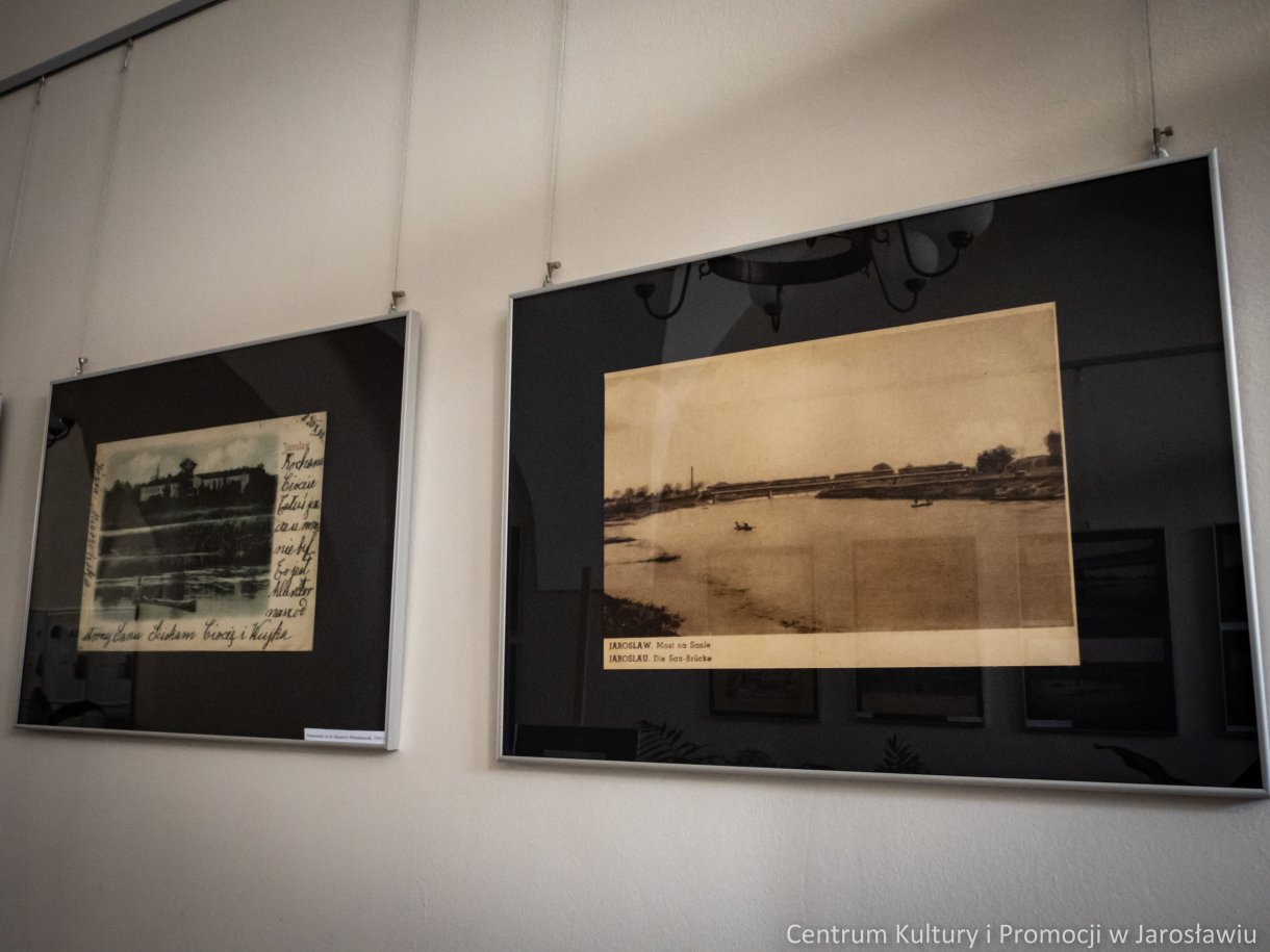 Galeria w Holu u Attavantich marzec 2022 Rzeka San fotografie ze zbiorów Jerzego Czechowicza