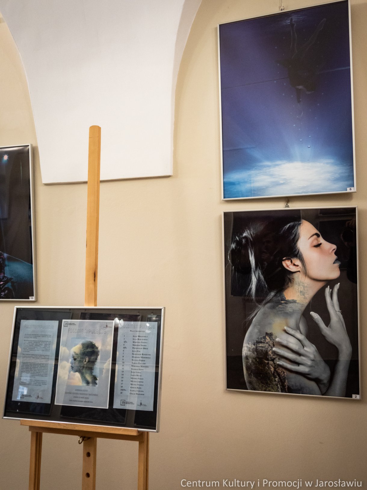 FOTONANIPULACJE wystawa grafiki uczniów kierunku Fotografia i Multimedia Zespołu Szkół Innowacyjnych w Jarosławiu opiekun: dr Beata Jagieła