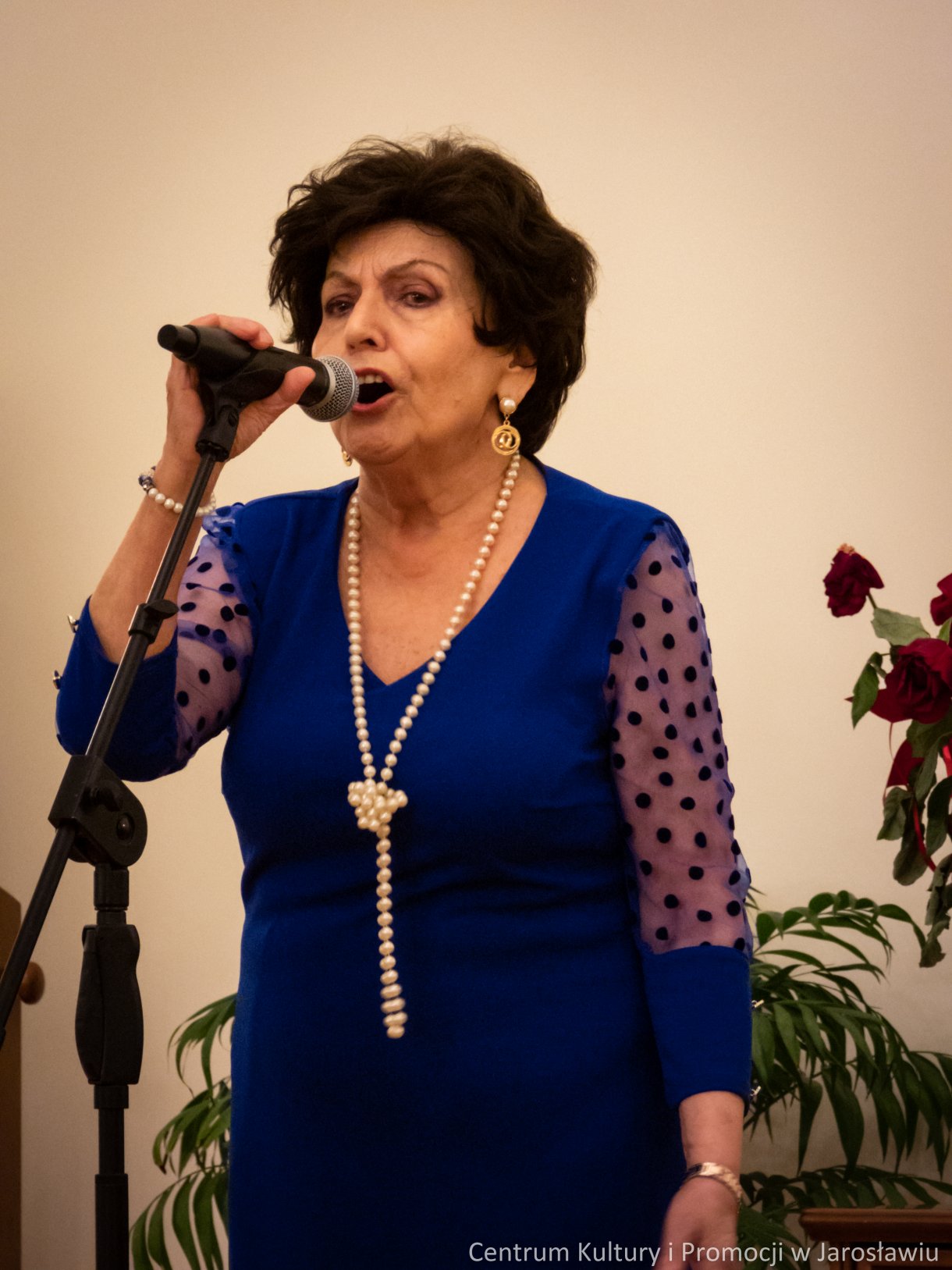 Aktorzy Teatru Baccalaureus nie raz udowodnili, że scena to ich żywioł. Nie inaczej było podczas piątkowej premiery dramatu „Moralność Pani Dulskiej”, gdzie aktorzy ukazali swoja znakomitą grę aktorską.  Premiera miała miejsce 11 marca w Sali Lustrzanej Centrum Kultury i Promocji w Jarosławiu. Teatr, pod kierownictwem Doroty Białek wystawił „Moralność Pani Dulskiej”, która była adaptacją dramatu Gabrieli Zapolskiej pod tym samym tytułem. Po spektaklu, Kabaret „Młodzi Duchem” zaprezentował f4ragmenty programu „Ja Ci pokażę – czyli sprawy damsko-męskie”.  