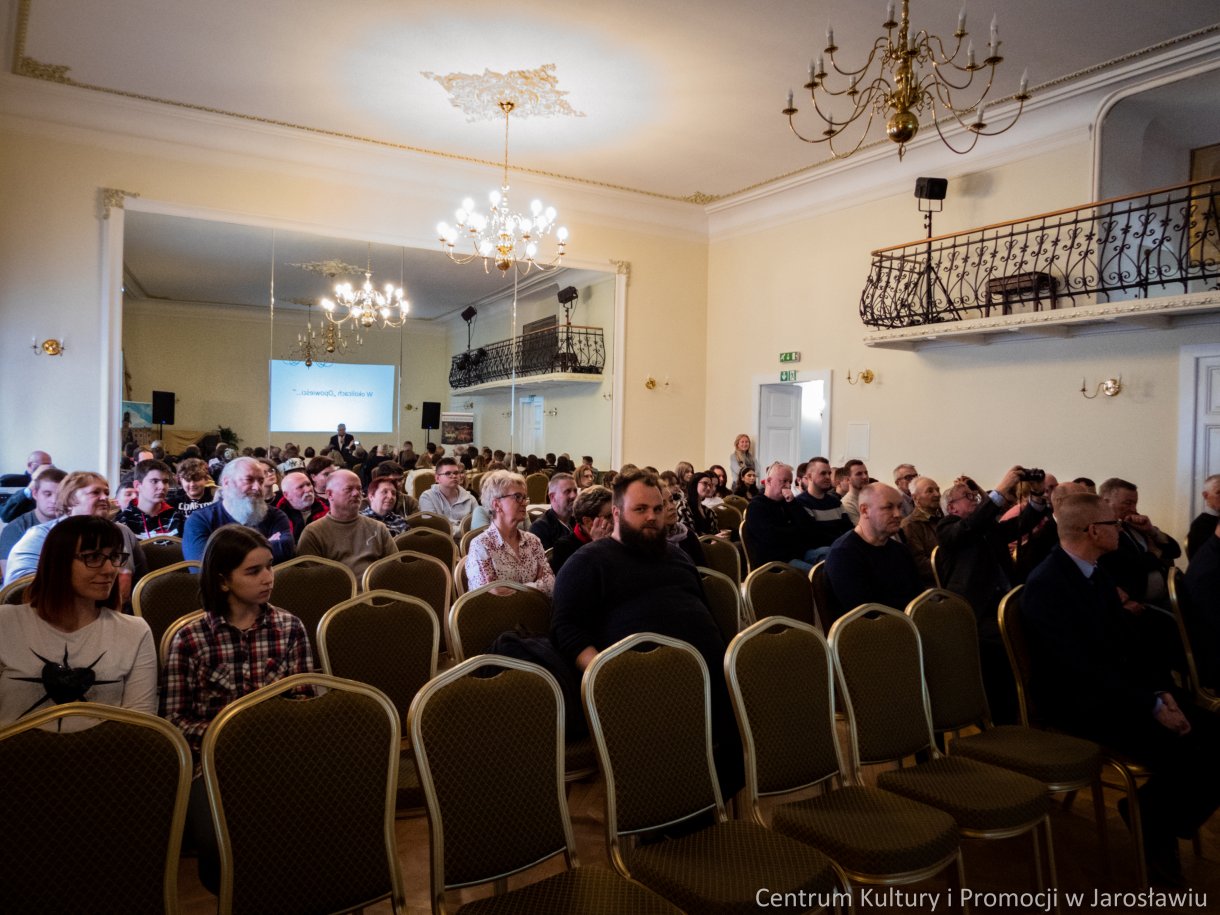 uczestnicy spotkania autorskiego z Janem Kucą