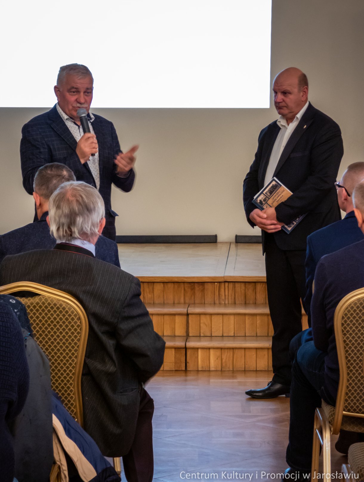 Jan Kuca z uczestnikiem spotkania