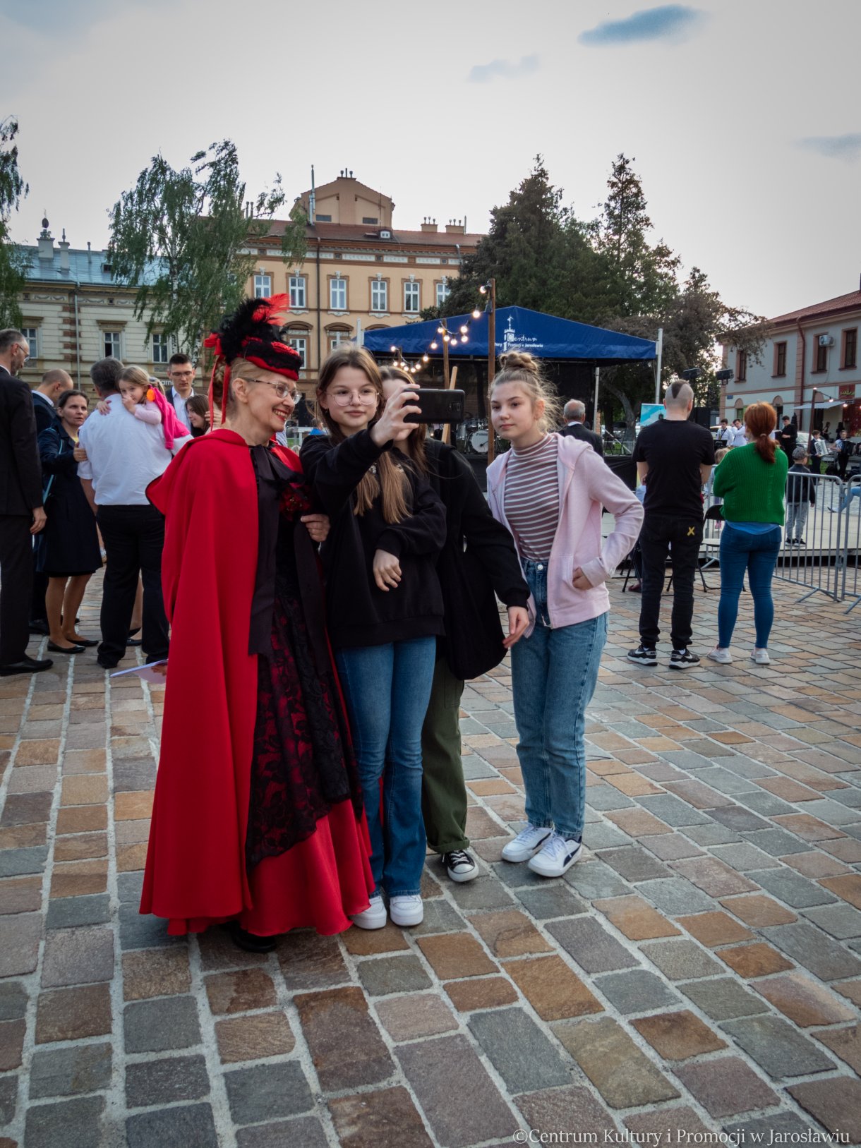 pamiątkowe zdjęcie z dawna mieszczanką