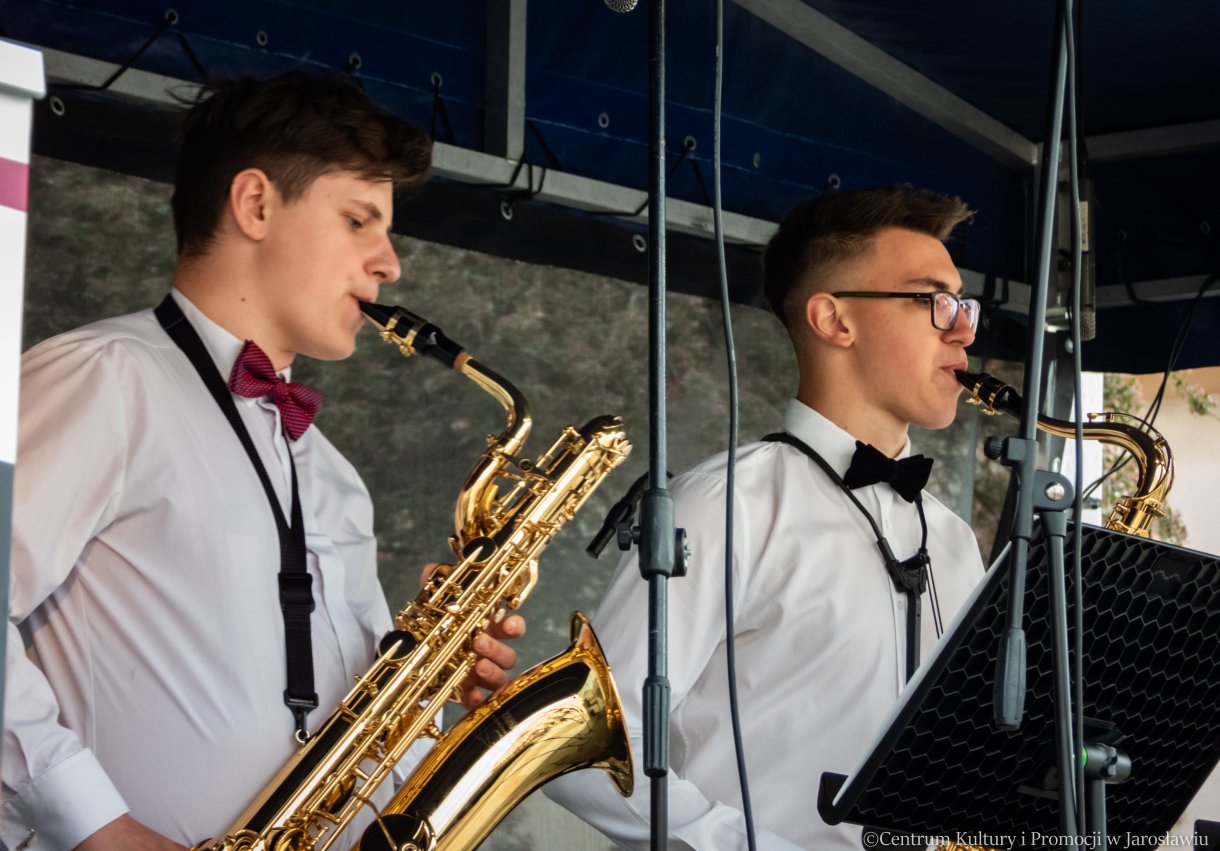 uczniowie ZPSM podczas koncertu na |NZR