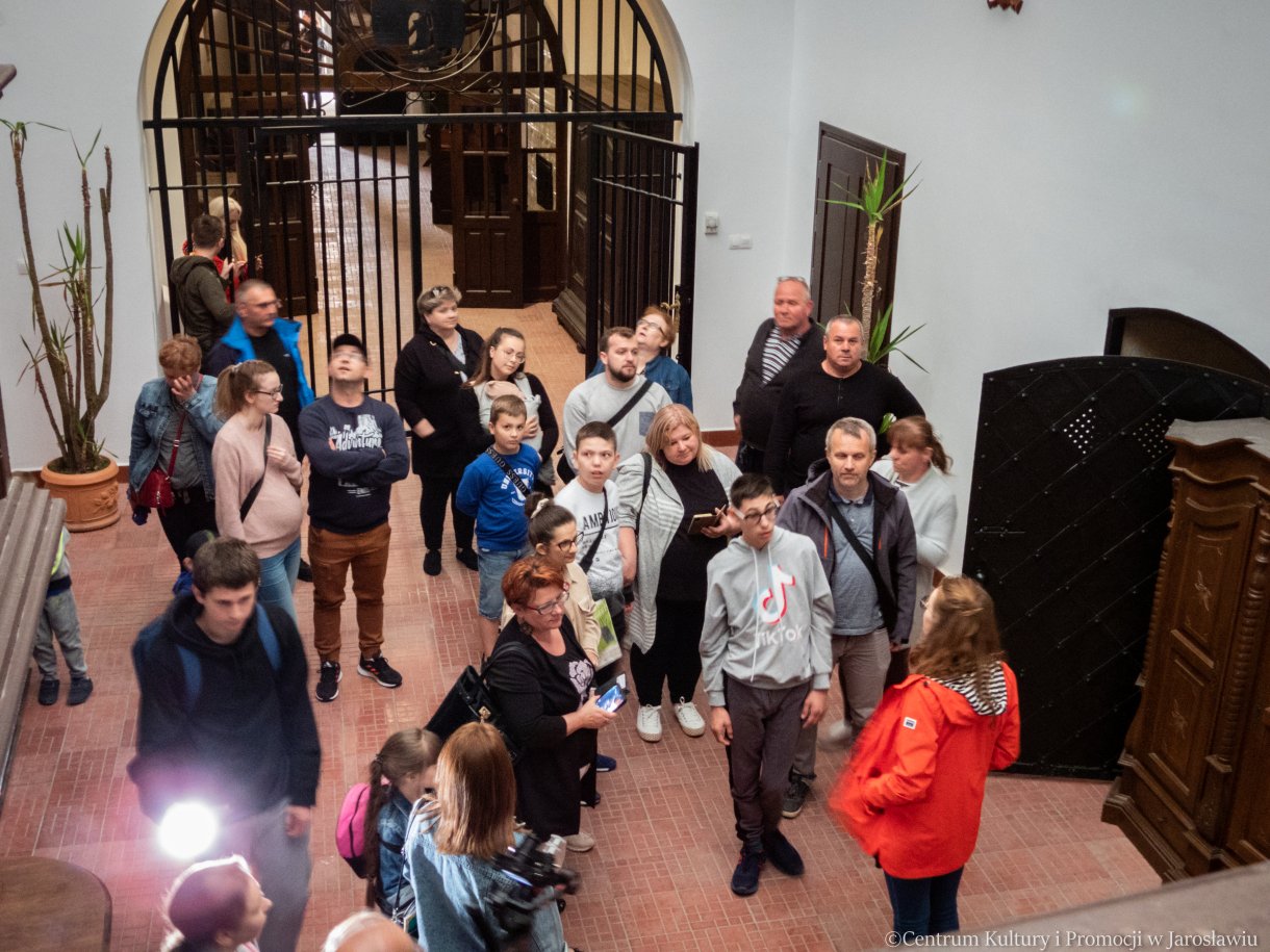 grupa zwiedzająca PTT im. prof. F. Zalewskiego