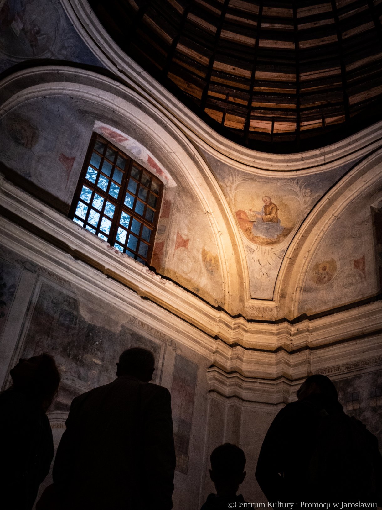 prezbiterium, zwiedzanie