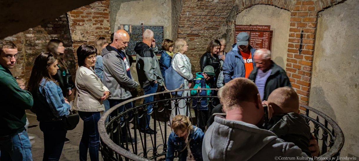 grupa zwiedzająca PTT im. prof. F. Zalewskiego