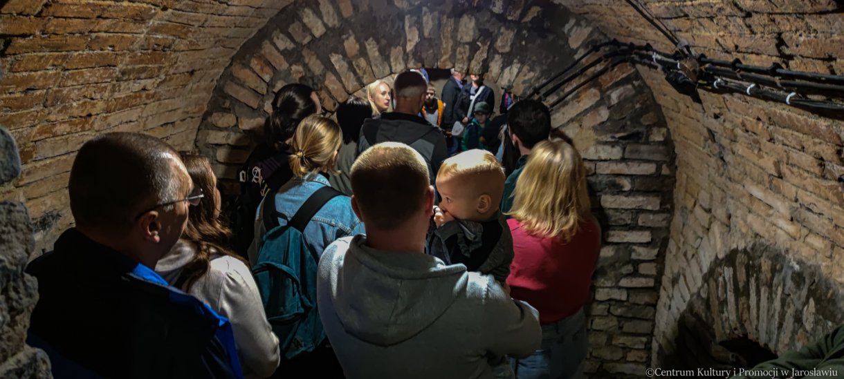 grupa zwiedzająca PTT im. prof. F. Zalewskiego