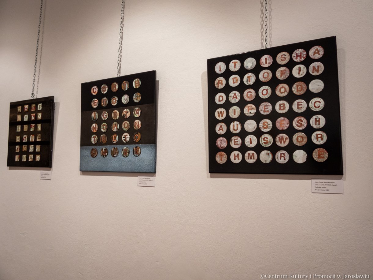 wystawa Multi-Images - emalia