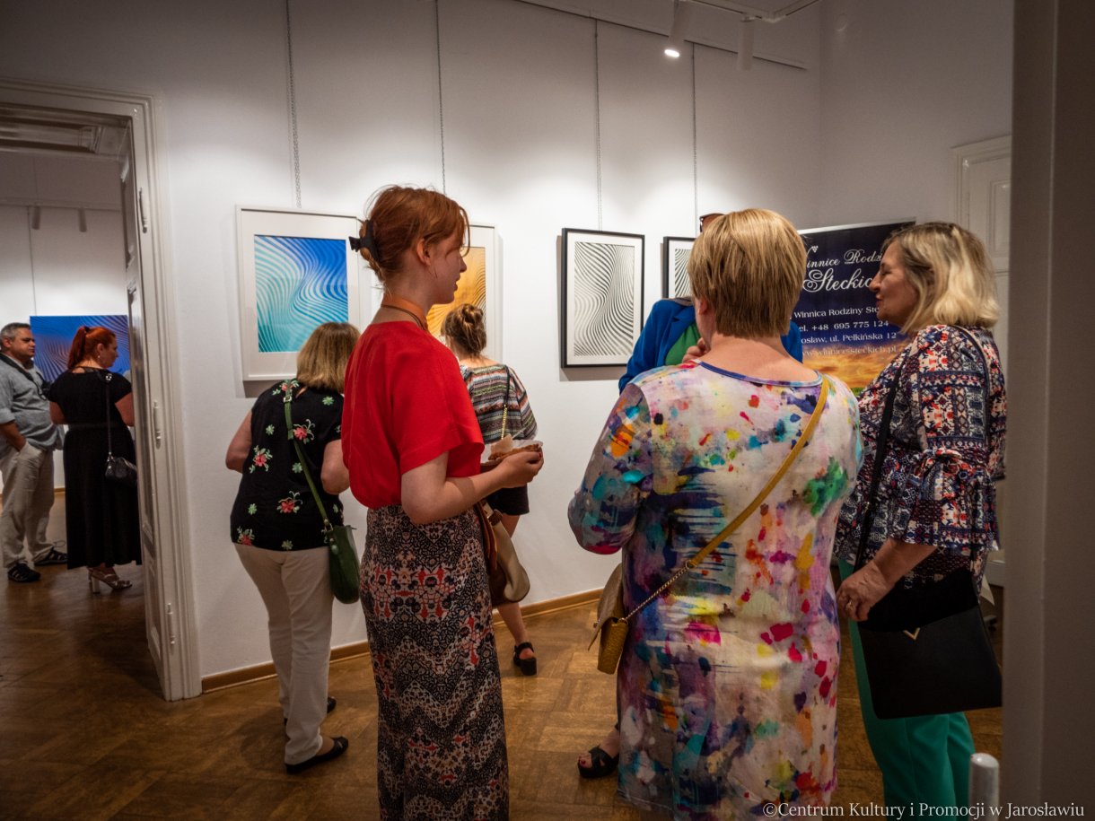 uczestnicy wernisażu Multi-Images