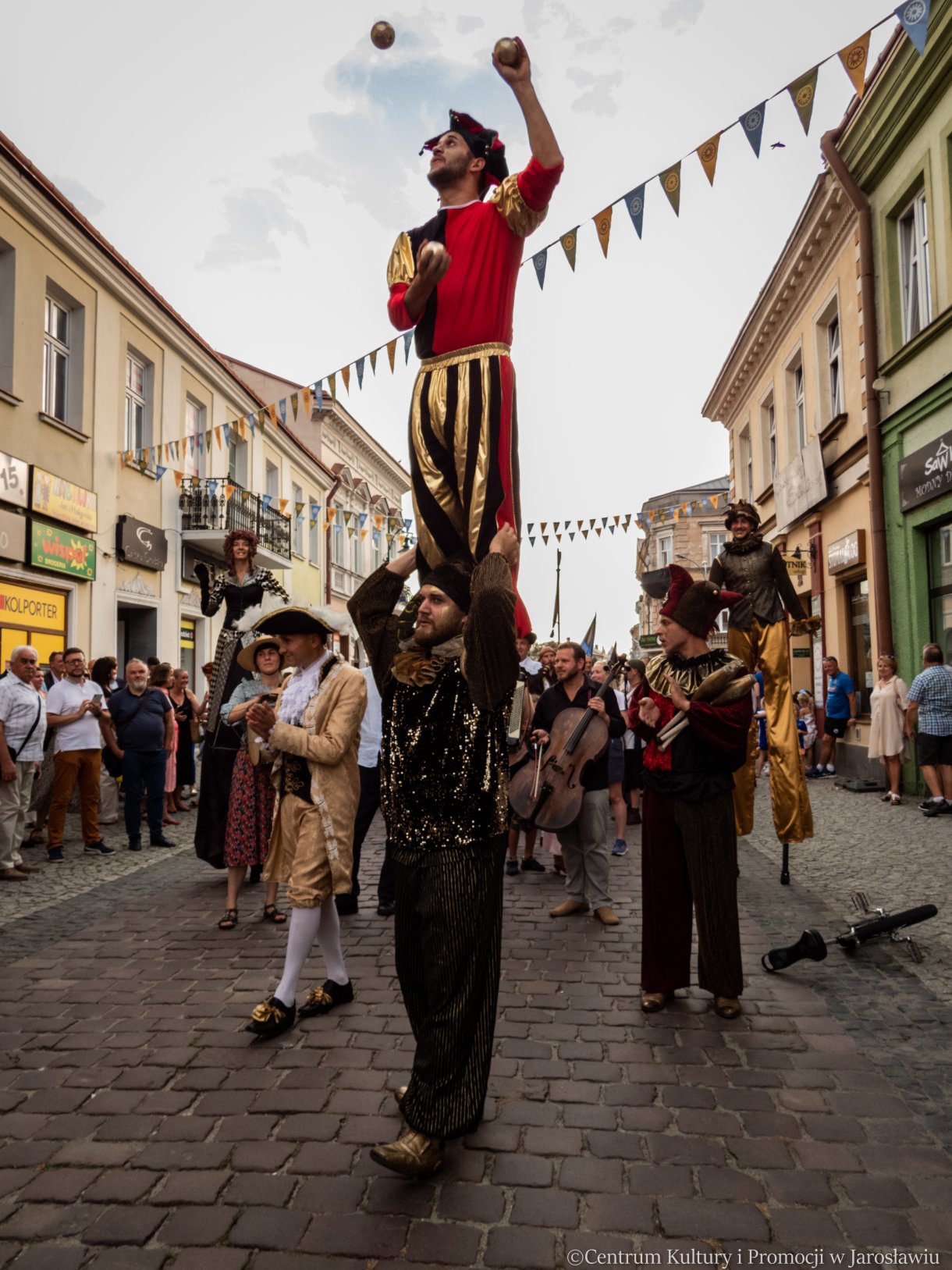 Grupa Locomotora podczas korowodu