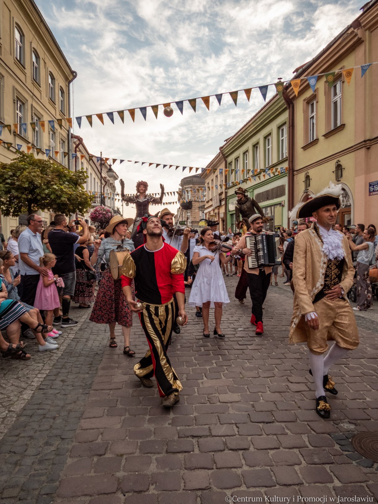 Grupa Locomotora podczas korowodu
