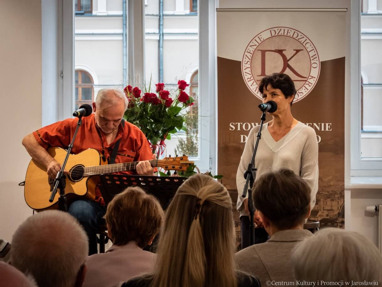 Witold Stawski i Aleksandra Fidziańska - „Bogactwo, ruina i pamięć” – słowne i muzyczne kartki z podróży po Kresach