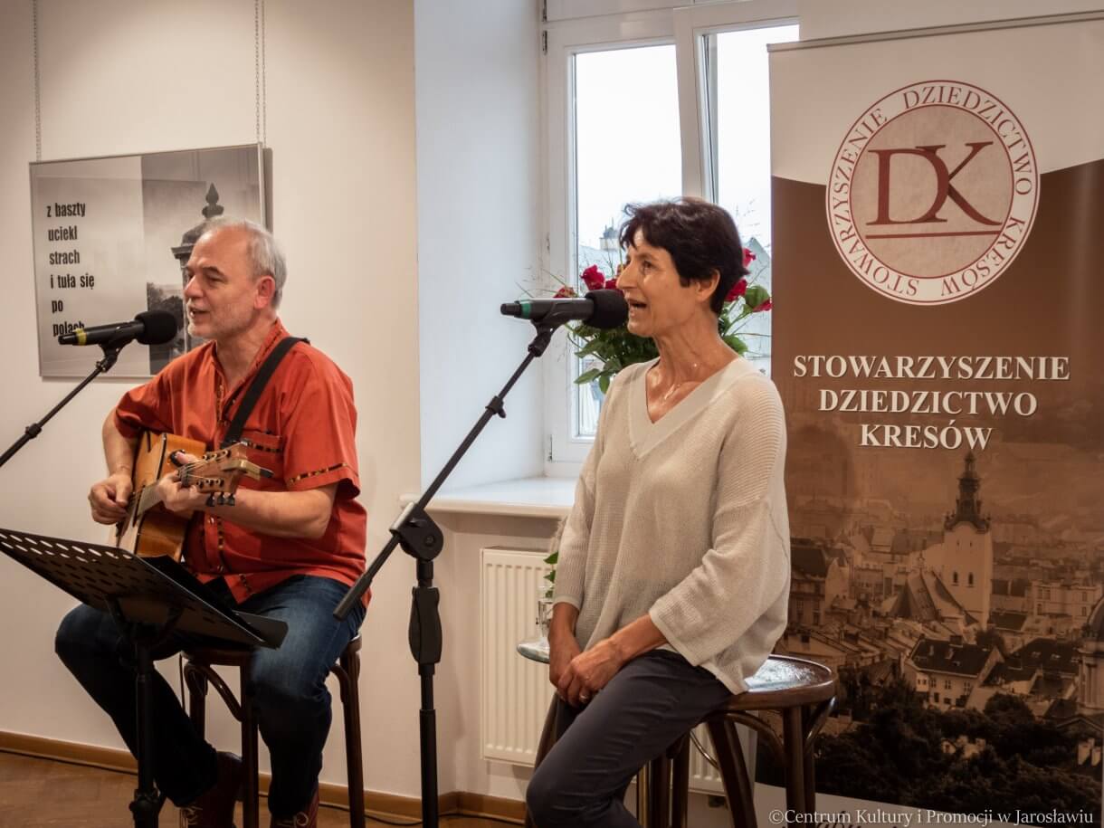 Witold Stawski i Aleksandra Fidziańska - „Bogactwo, ruina i pamięć” – słowne i muzyczne kartki z podróży po Kresach